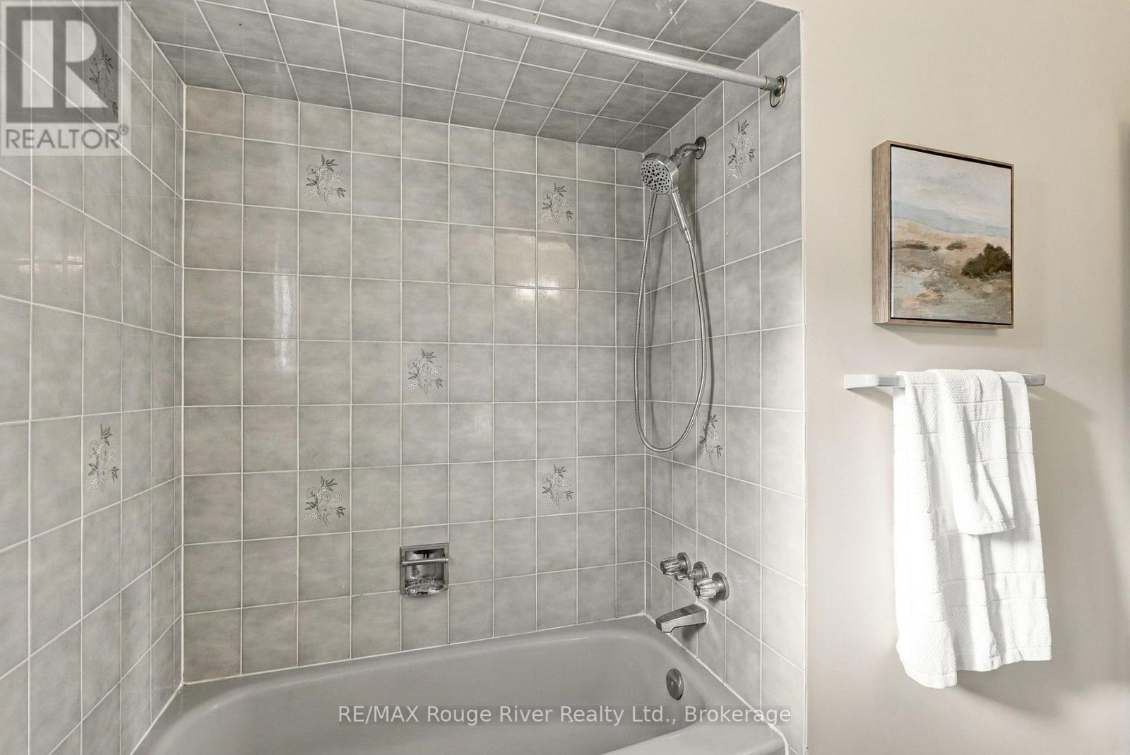 51 Lofthouse Drive, Whitby, Ontario  L1R 1W5 - Photo 32 - E13877322