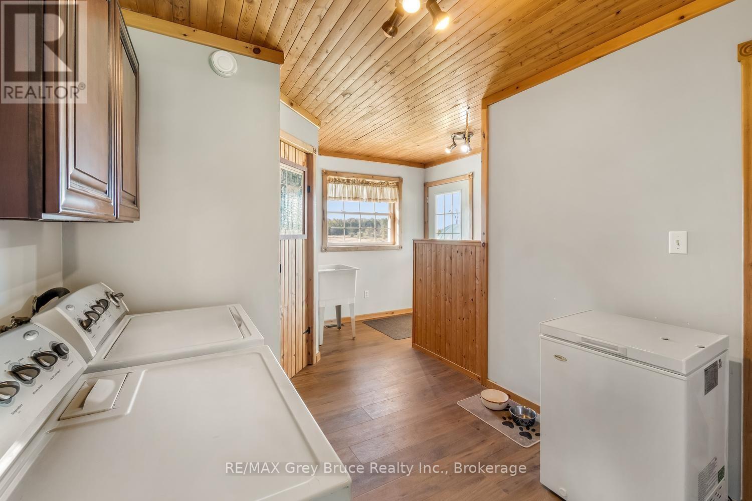 402622 Grey 17 Road, Georgian Bluffs, Ontario N0H 2T0 - Photo 23 - X13877324