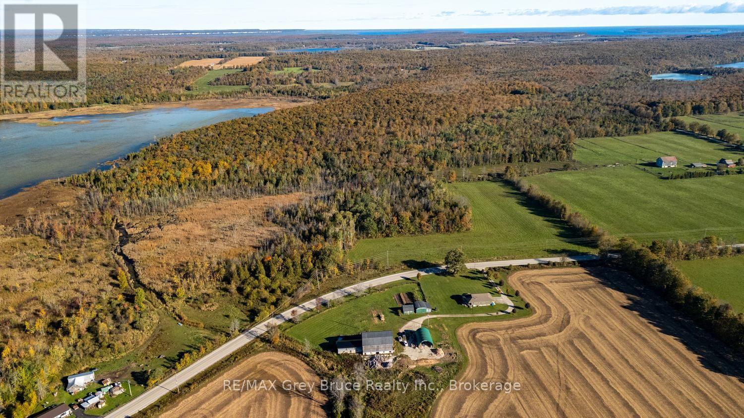 402622 Grey 17 Road, Georgian Bluffs, Ontario N0H 2T0 - Photo 40 - X13877324