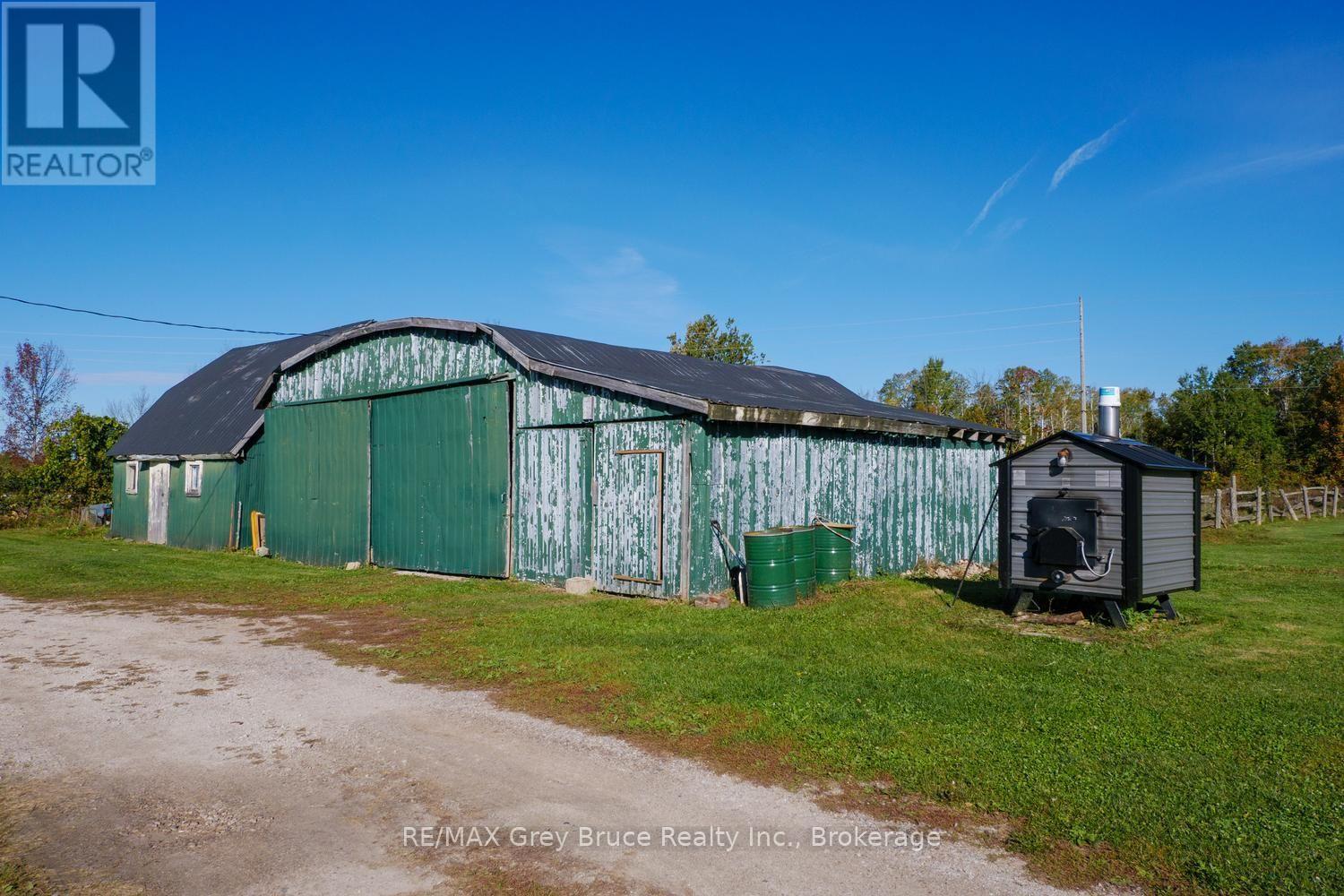 402622 Grey 17 Road, Georgian Bluffs, Ontario N0H 2T0 - Photo 47 - X13877324
