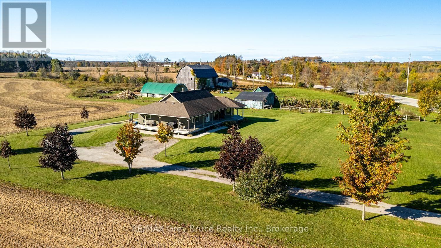 402622 Grey 17 Road, Georgian Bluffs, Ontario N0H 2T0 - Photo 6 - X13877324
