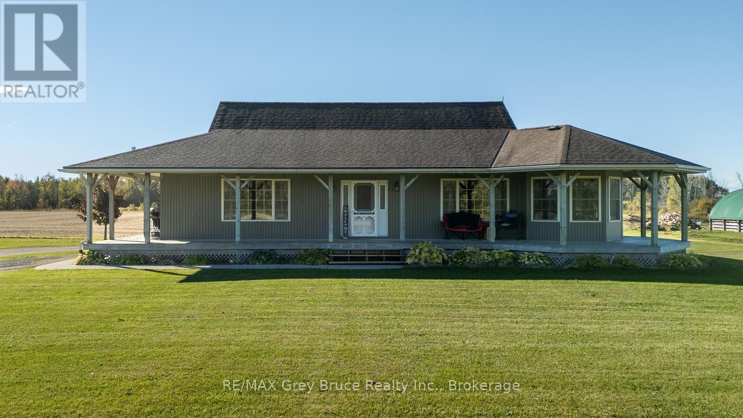 402622 Grey 17 Road, Georgian Bluffs, Ontario N0H 2T0 - Photo 7 - X13877324