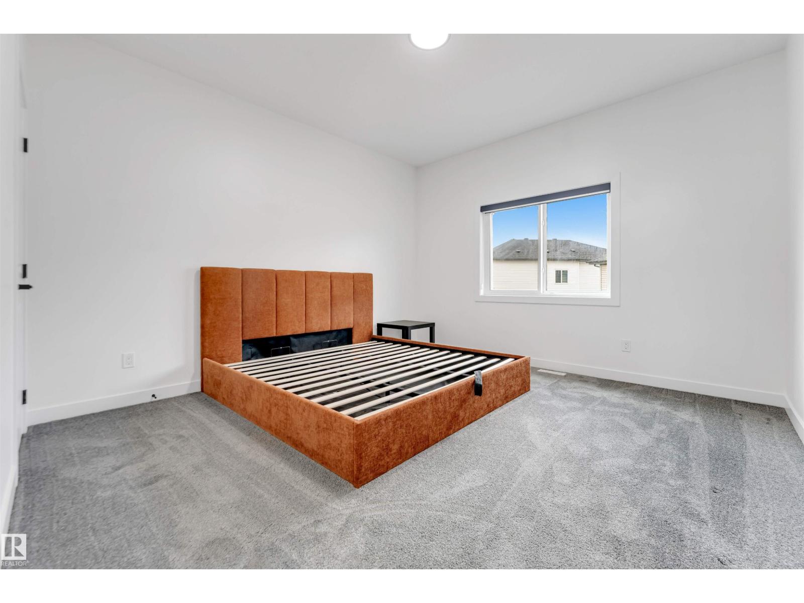 1428 11 AV NW