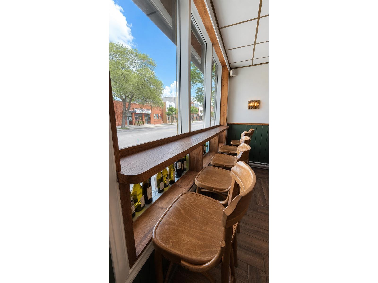 6672 Av. Papineau Montréal (Rosemont/La Petite-Patrie) Quebec Canada H2G2X2 5
