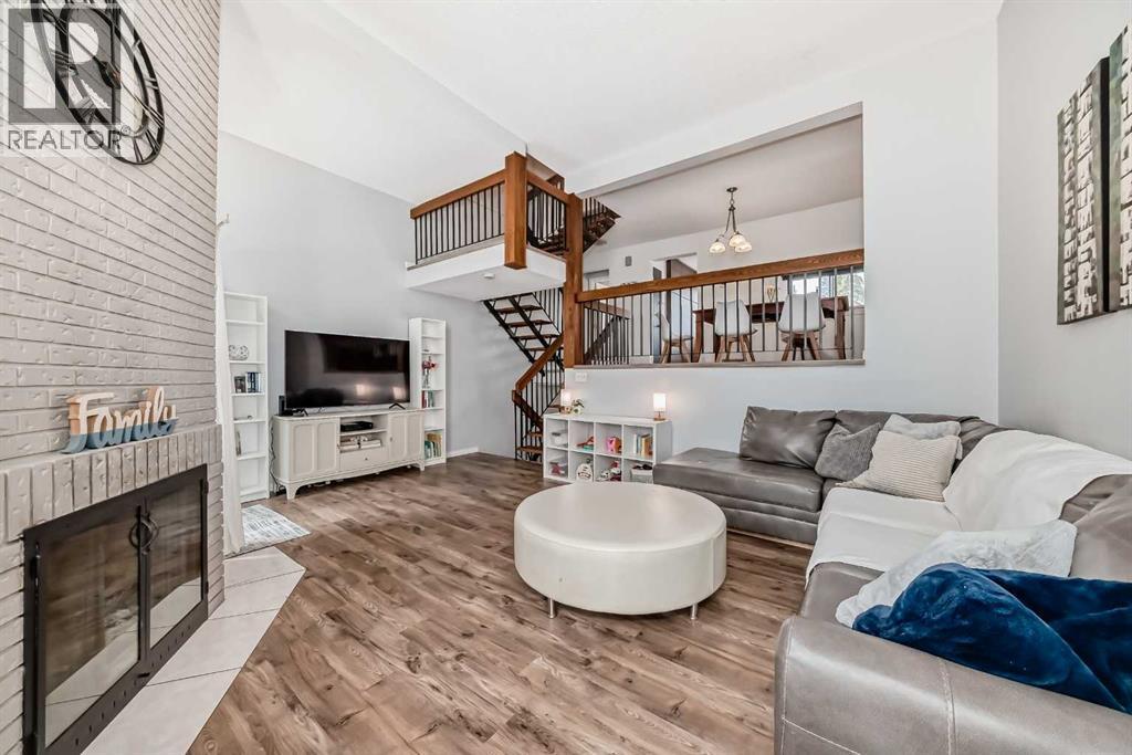 7, 10401 19 Street SW, Calgary, Alberta  T2W 3E7 - Photo 4 - A2350264