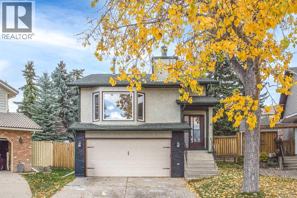 28 Hawkcliff Place NW, Calgary, Alberta