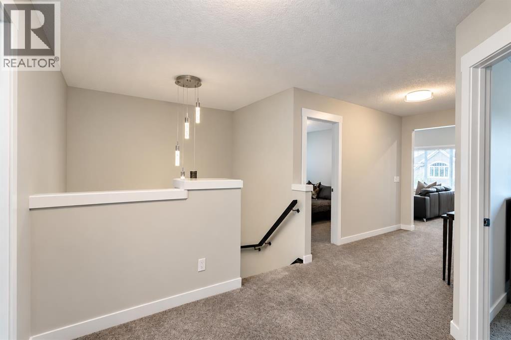 30 Rockford Road NW, Calgary, Alberta  T3G 0C9 - Photo 35 - A2351136