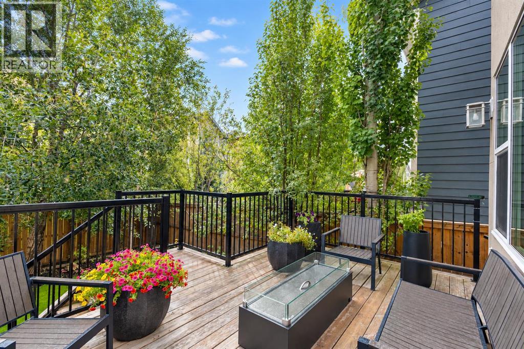 30 Rockford Road NW, Calgary, Alberta  T3G 0C9 - Photo 11 - A2351136