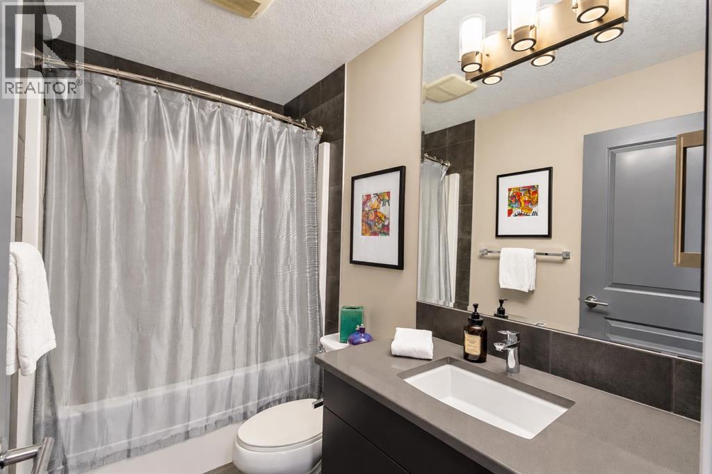 30 Rockford Road NW, Calgary, Alberta  T3G 0C9 - Photo 31 - A2351136