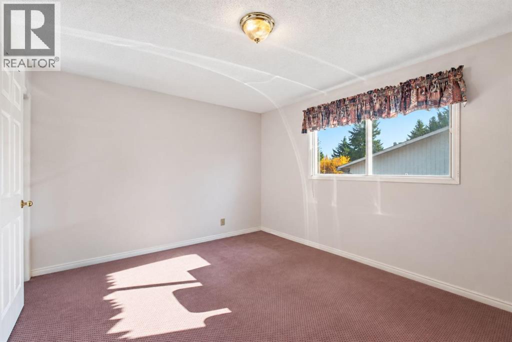 331 Oakfern Crescent SW, Calgary, Alberta  T2V 4T3 - Photo 28 - A2351203