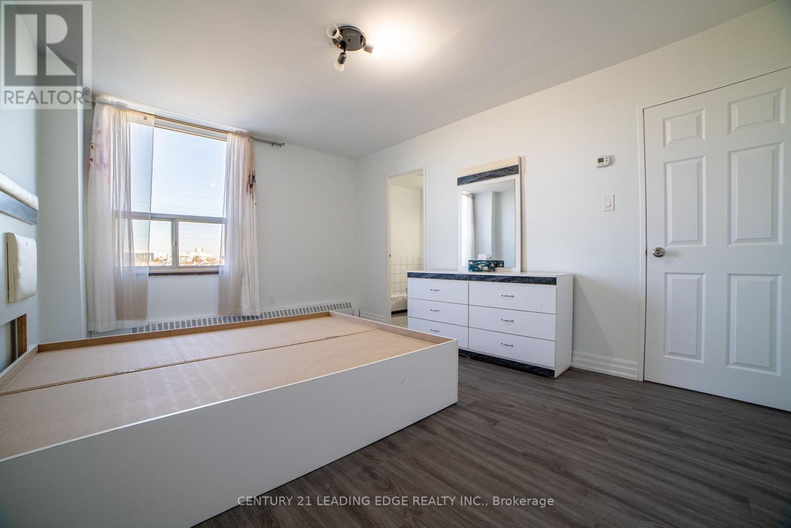604 - 25 Four Winds Drive, Toronto, Ontario  M3J 1K8 - Photo 18 - W13864574
