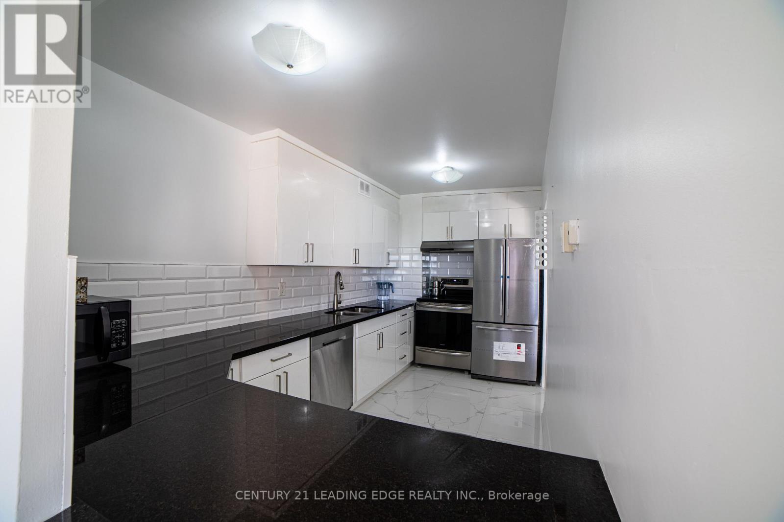 604 - 25 Four Winds Drive, Toronto, Ontario  M3J 1K8 - Photo 7 - W13864574