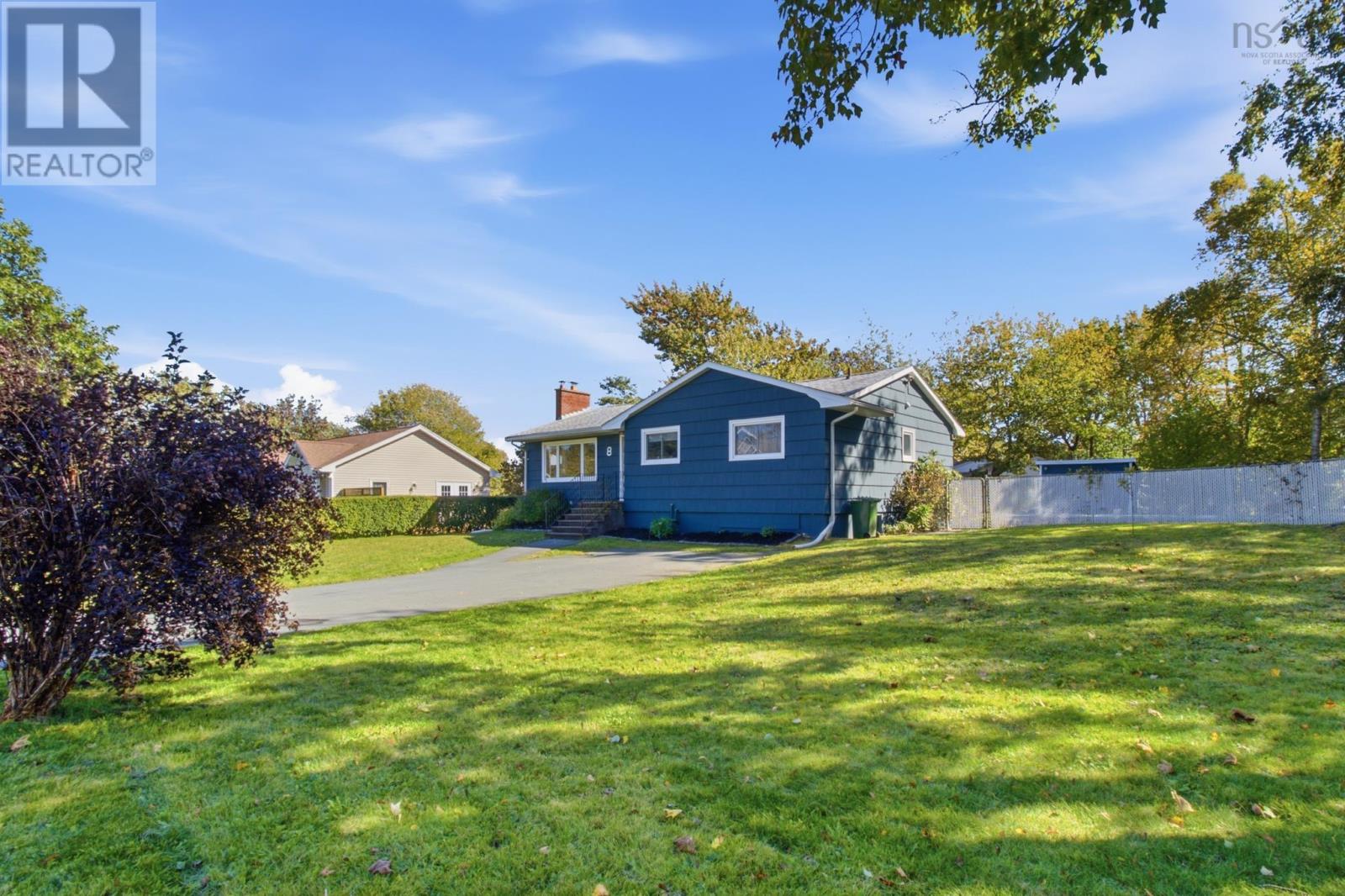 8 Edward Laurie Drive, Halifax, Nova Scotia  B3M 2C5 - Photo 3 - 202625413
