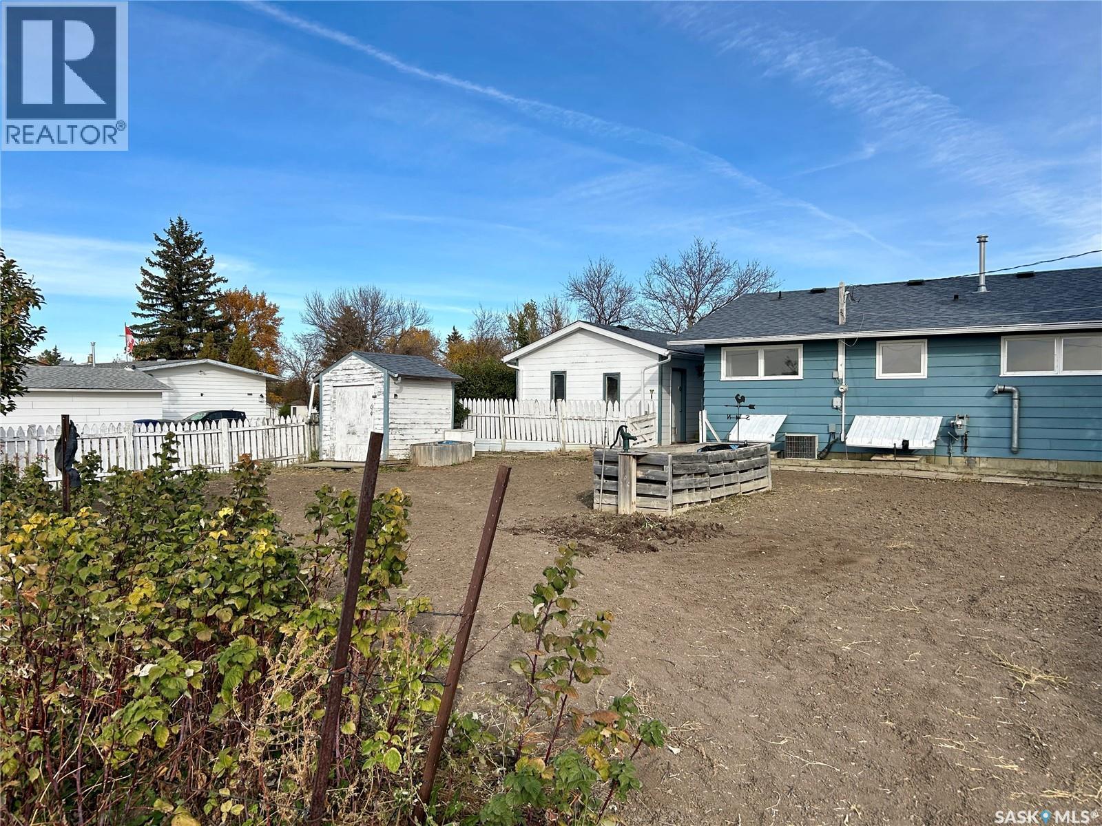306 2nd Street W, Kyle, Saskatchewan  S0L 1T0 - Photo 28 - SK050233