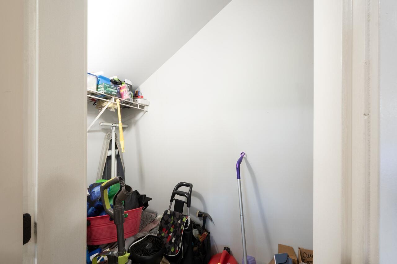 Lower Suite 2 17551 ABBEY DRIVE