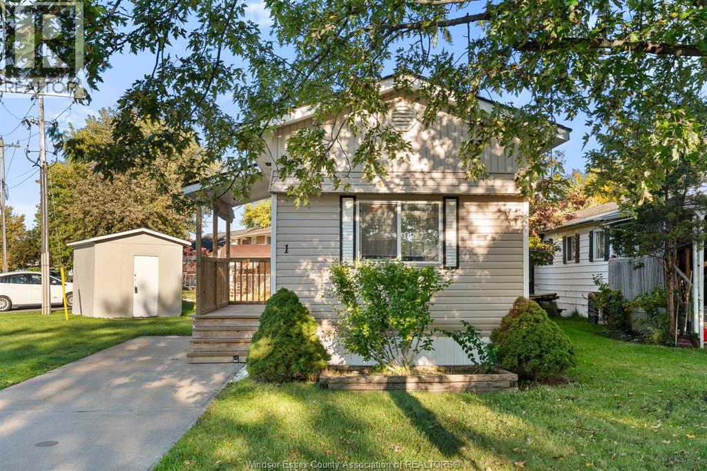 1 Cedar CRESCENT Unit# 101, McGregor, Ontario