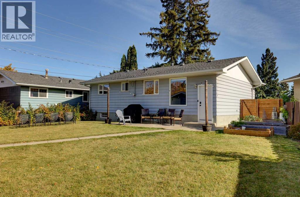 4827 Montana Drive NW, Calgary, Alberta  T3B 1G3 - Photo 30 - A2350101