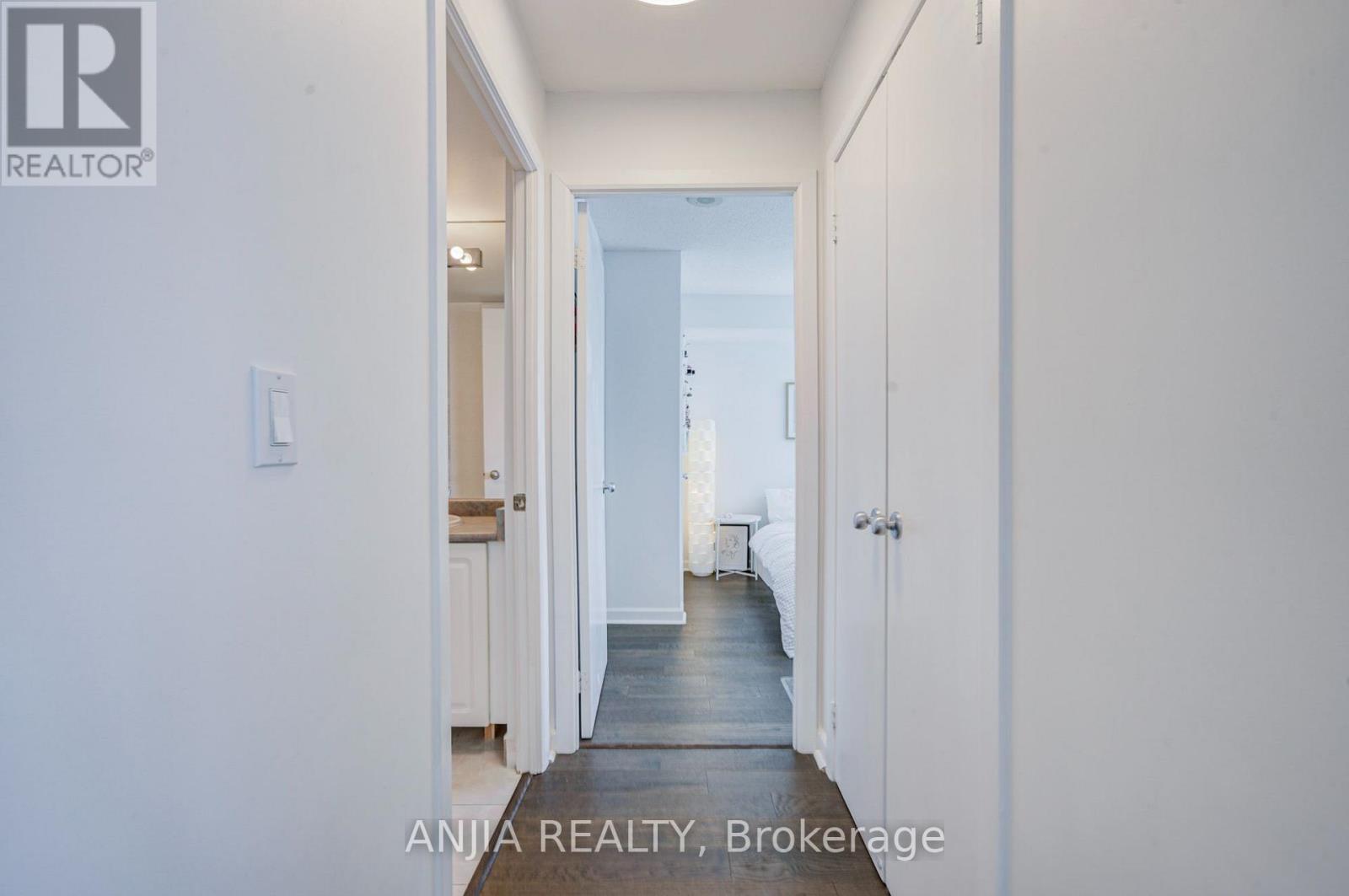 2011 - 8 Park Road, Toronto, Ontario  M4W 3S5 - Photo 22 - C13877342