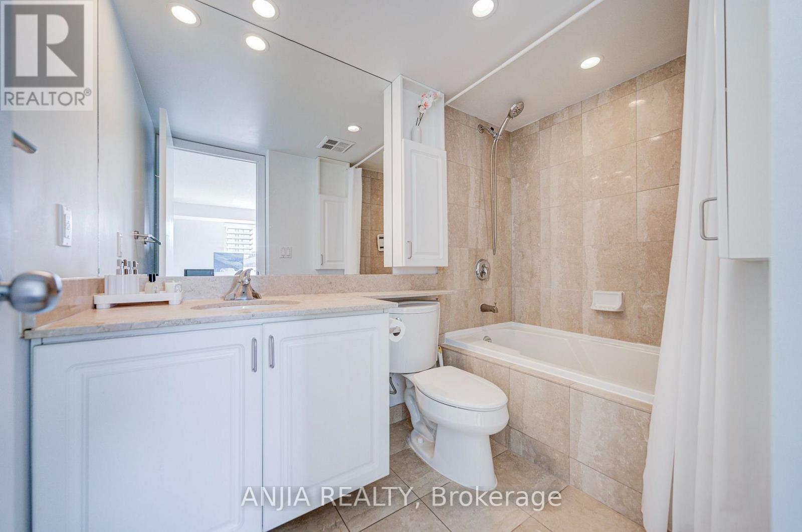 2011 - 8 Park Road, Toronto, Ontario  M4W 3S5 - Photo 31 - C13877342