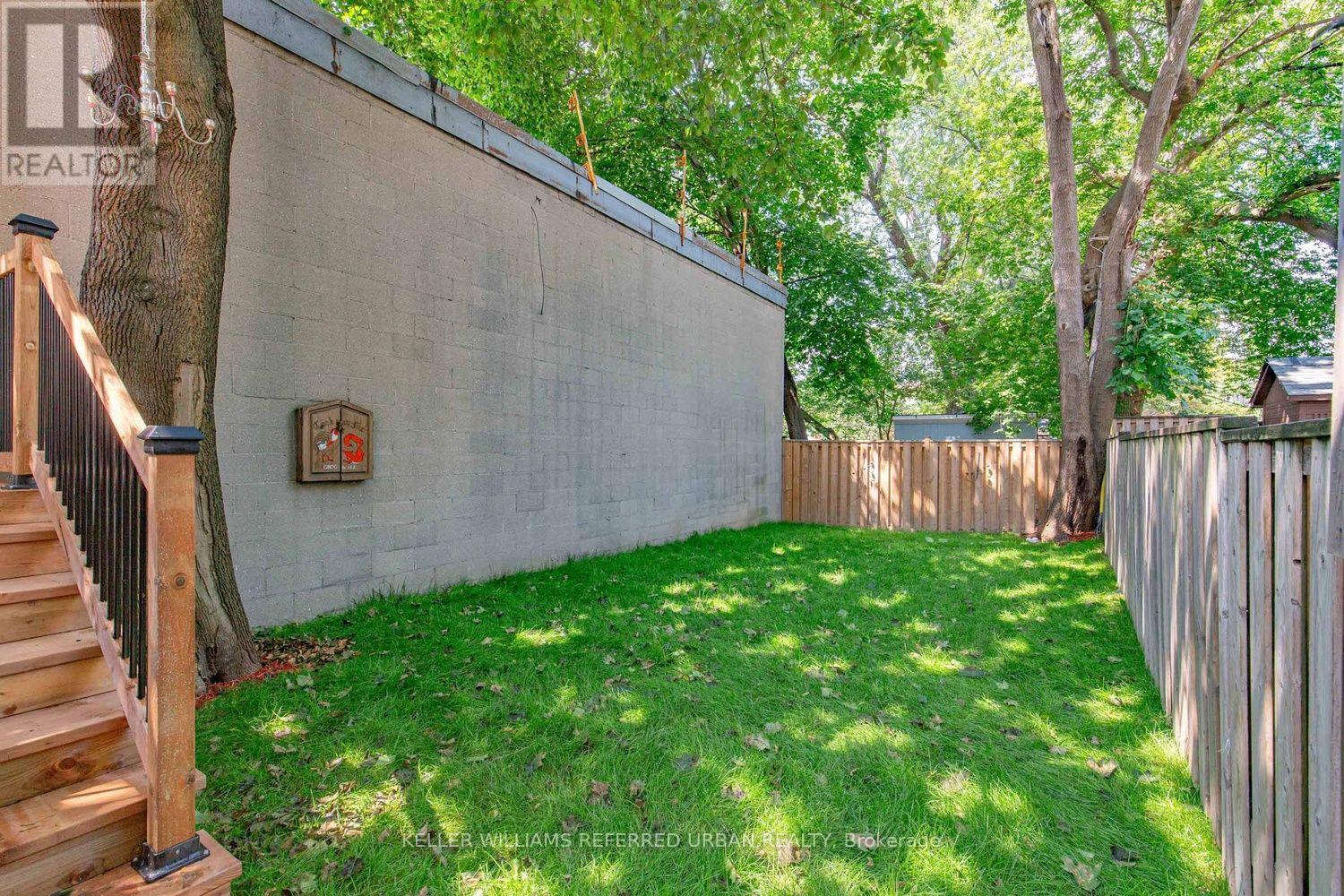 968 Eastern Avenue, Toronto, Ontario  M4L 1A6 - Photo 23 - E13676686