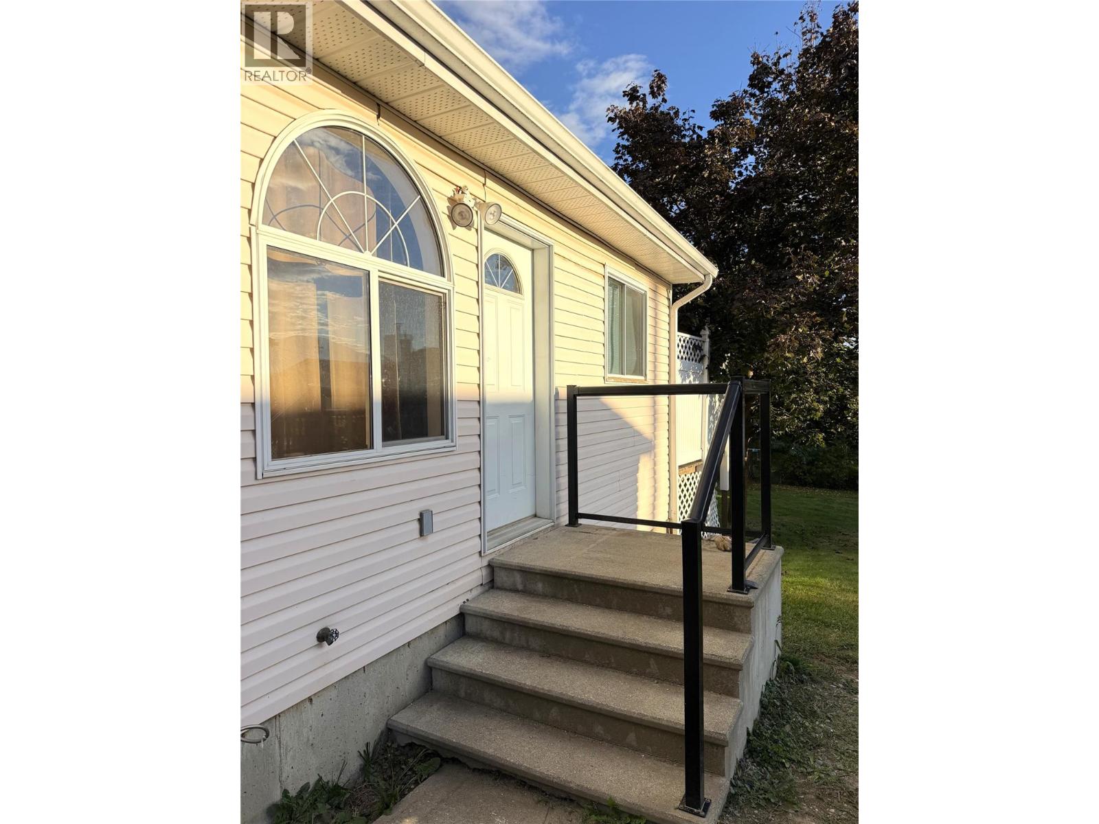 2409 Sunset Boulevard Creston British Columbia Canada V0B1G5 3