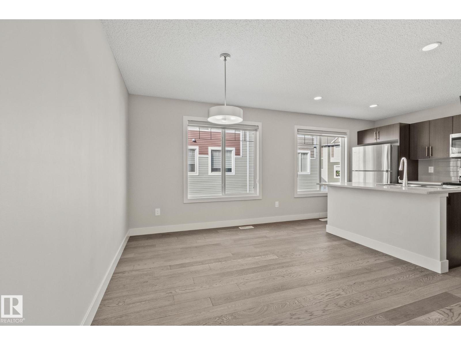#21 2922 MAPLE WY NW