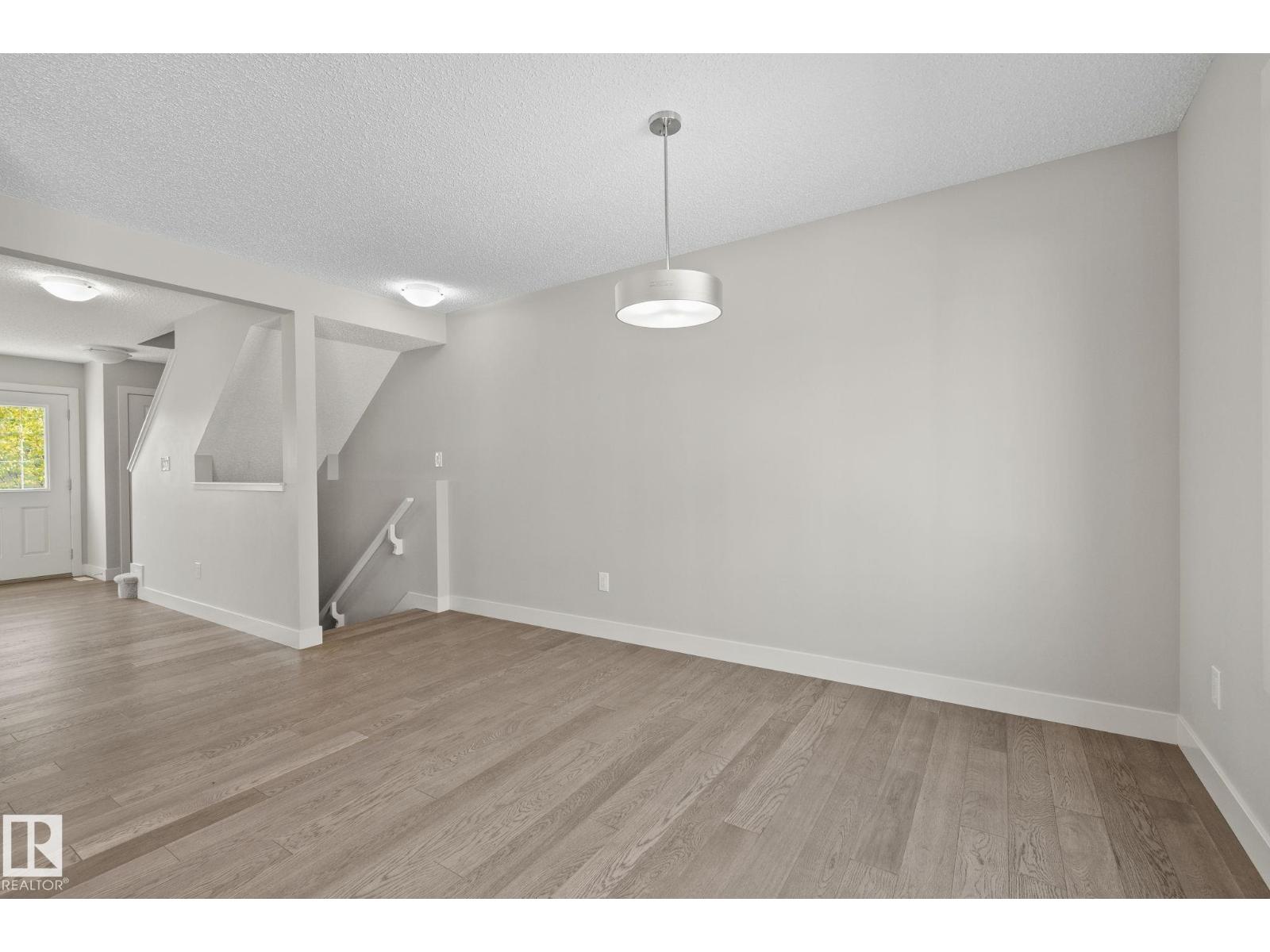 #21 2922 MAPLE WY NW