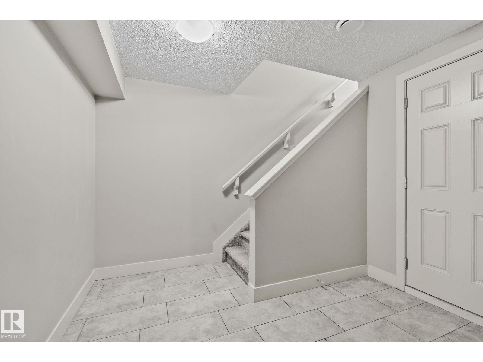#21 2922 MAPLE WY NW