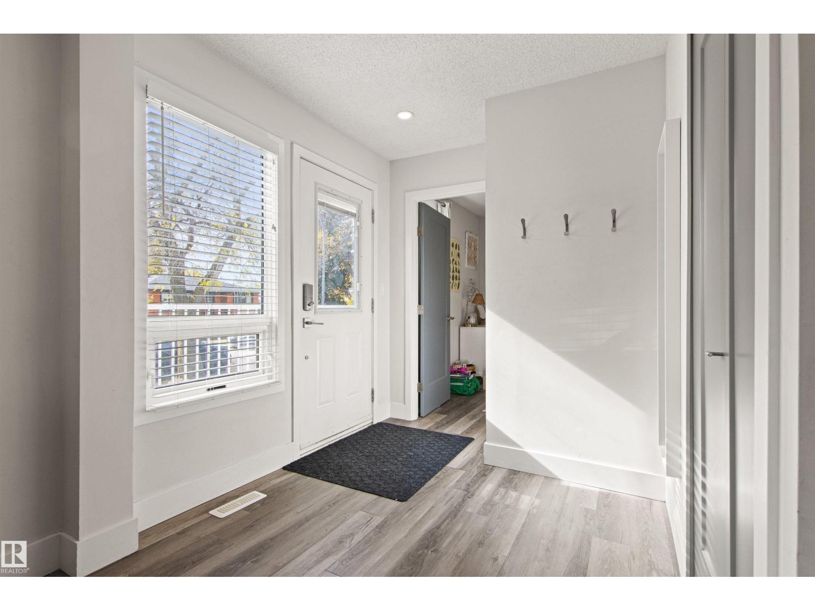 10550, 10552 62 AV NW