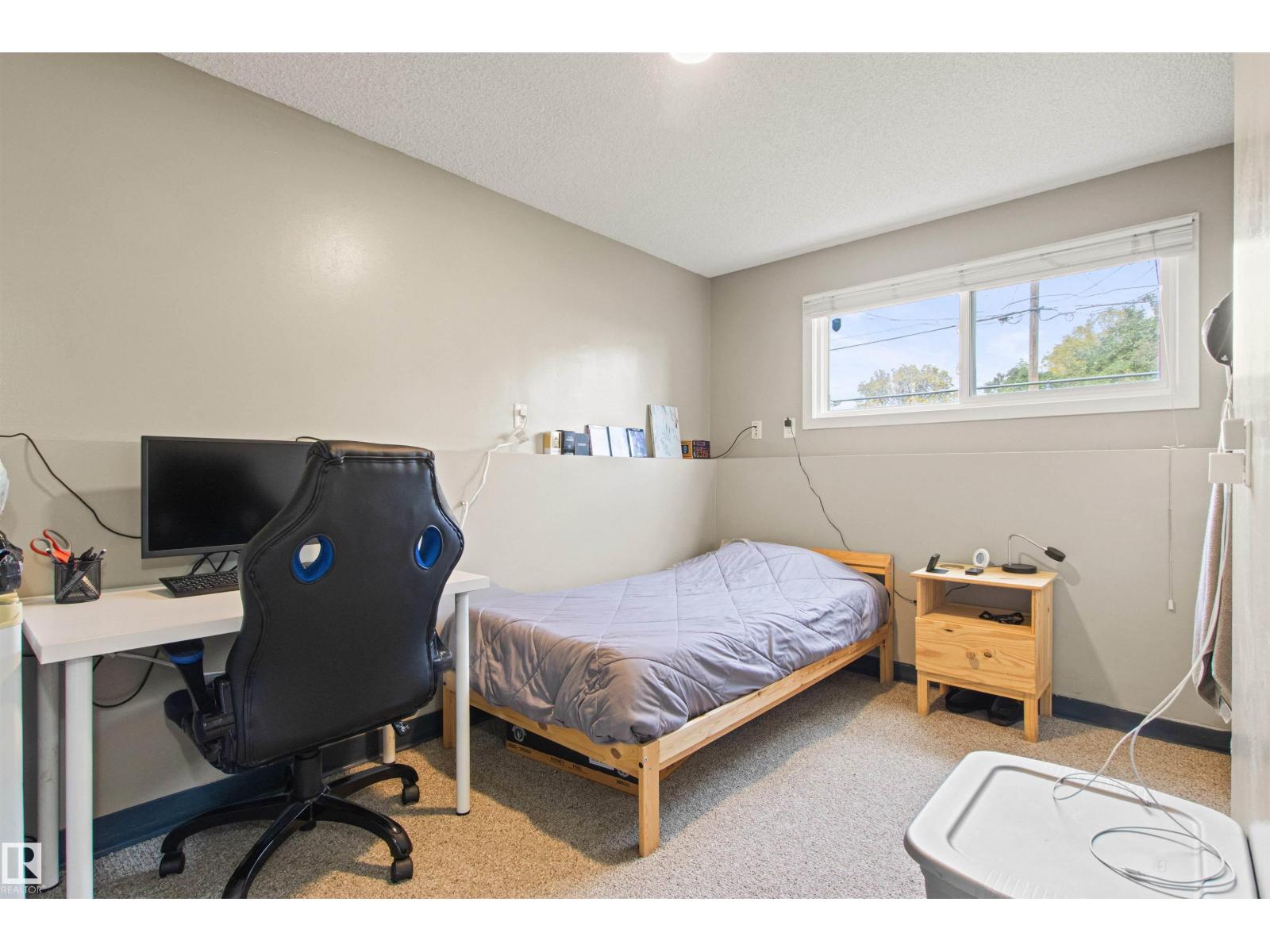 10550, 10552 62 AV NW