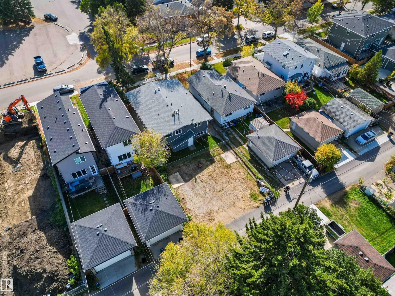 10550, 10552 62 AV NW