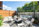 1524 Lakeview Street, Kelowna, BC V1Y 6R5