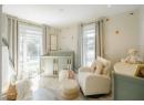 1524 Lakeview Street, Kelowna, BC V1Y 6R5