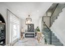 1524 Lakeview Street, Kelowna, BC V1Y 6R5