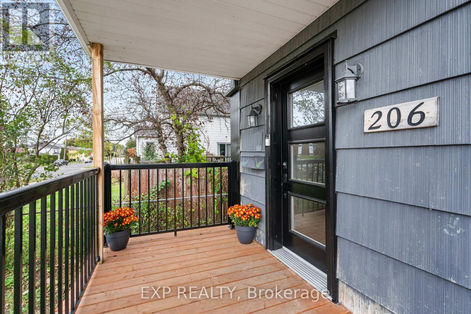 206 Fifth Street W, Cornwall, Ontario K6J 2V1 - Photo 4 - X13877444