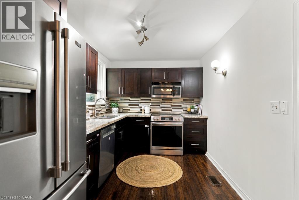 284 East 21st Street, Hamilton, Ontario  L8V 2T9 - Photo 8 - 40869594