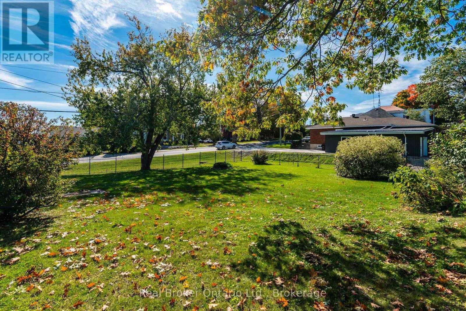 320 Lafontaine Road W, Tiny, Ontario  L9M 1R3 - Photo 36 - S13877024