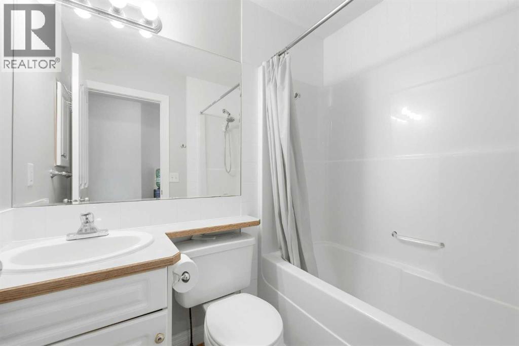 1412 Bayside Avenue SW, Airdrie, Alberta  T4B 2X4 - Photo 33 - A2349541