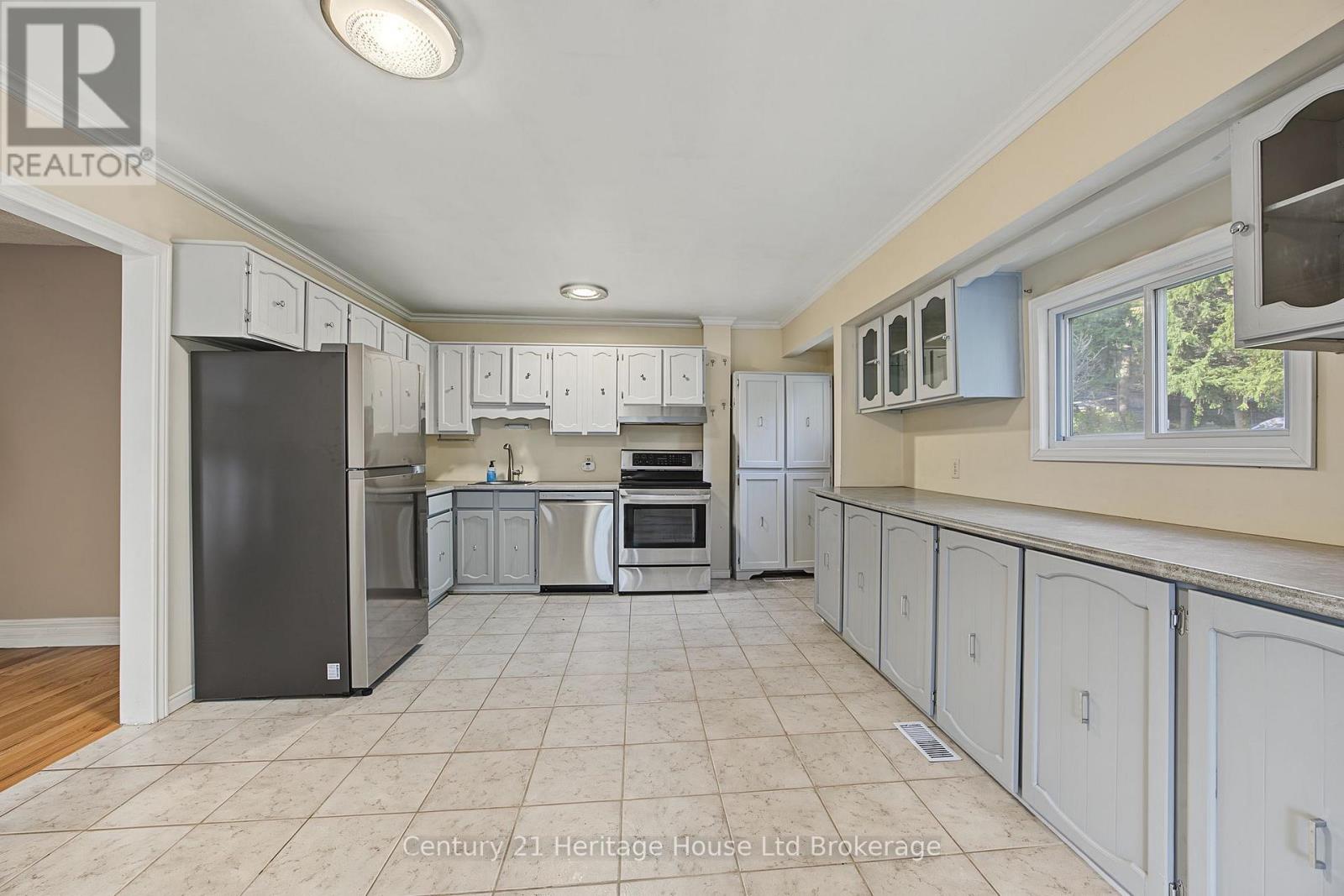 17846 Evelyn Drive, Thames Centre, Ontario  N0M 2M0 - Photo 12 - X13877640