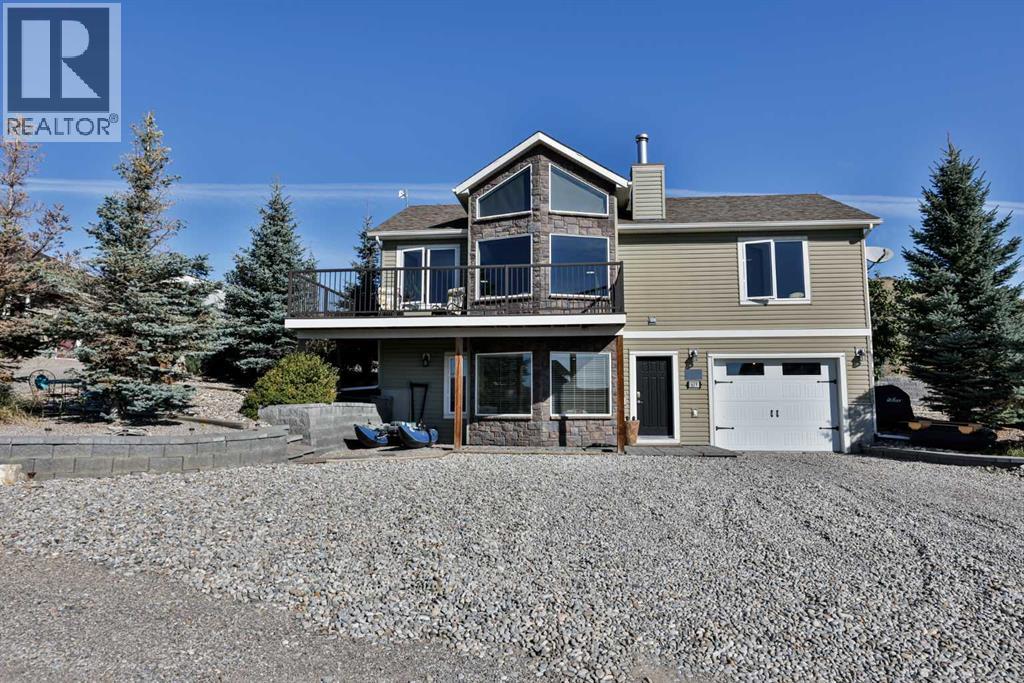 619 Chinook Crescent