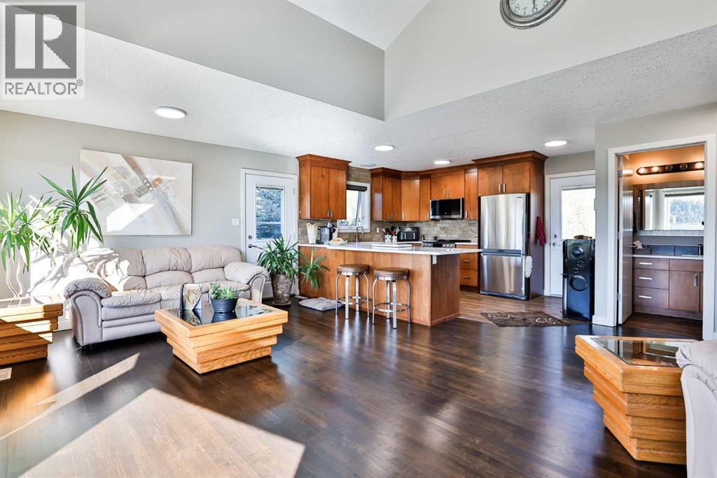 619 Chinook Crescent