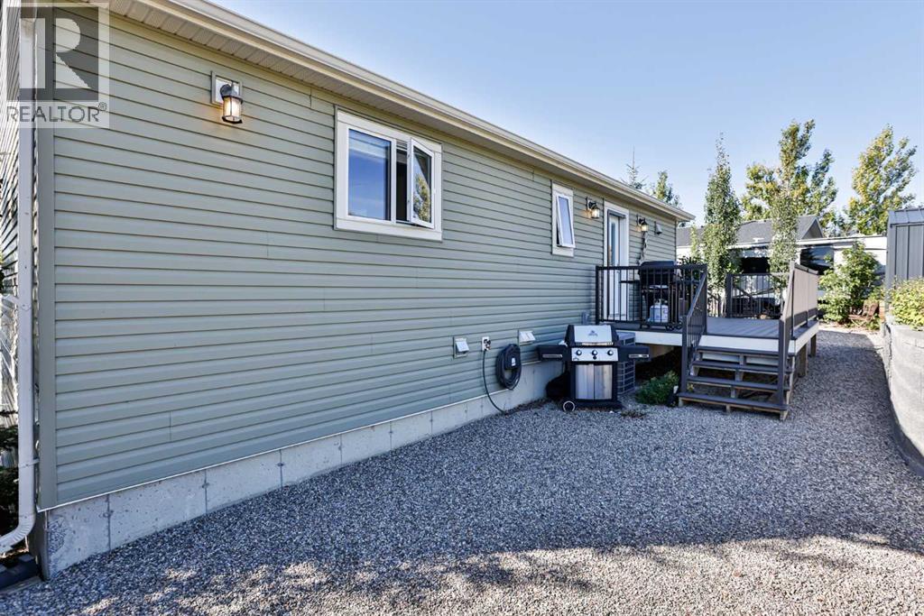 619 Chinook Crescent