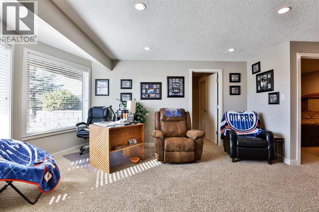 619 Chinook Crescent