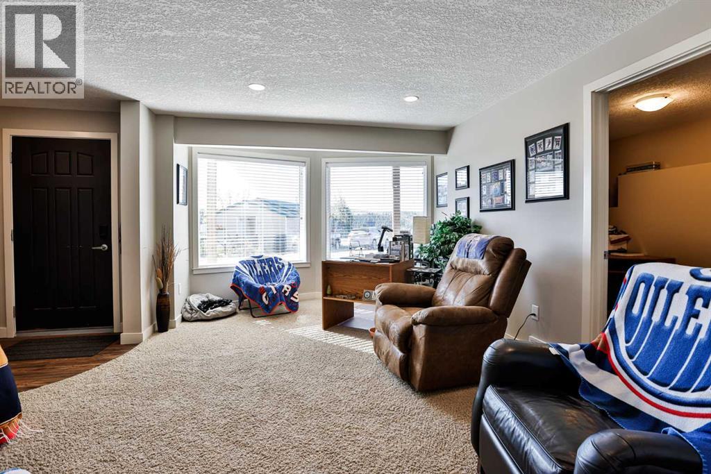 619 Chinook Crescent