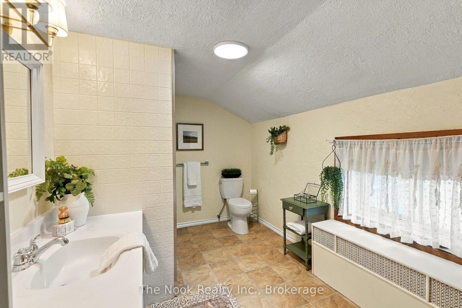 64 Wellington Street, Clarington, Ontario  L1C 1V5 - Photo 42 - E13877462