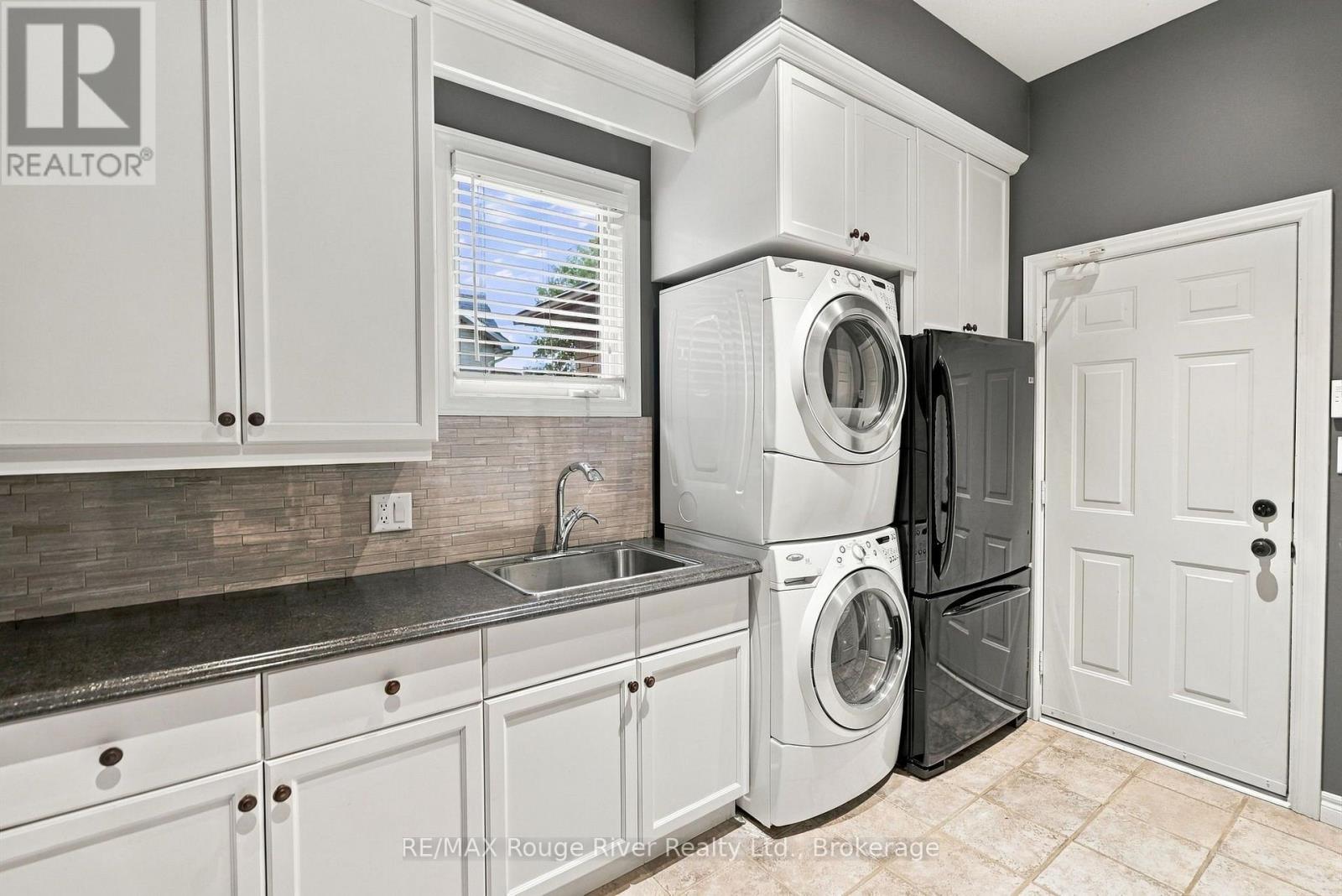 264 Ryerson Crescent, Oshawa, Ontario  L1G 8B7 - Photo 16 - E13877574