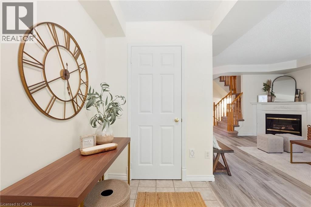 219 Gatwick Drive, Oakville, Ontario  L6H 6T6 - Photo 7 - 40868933
