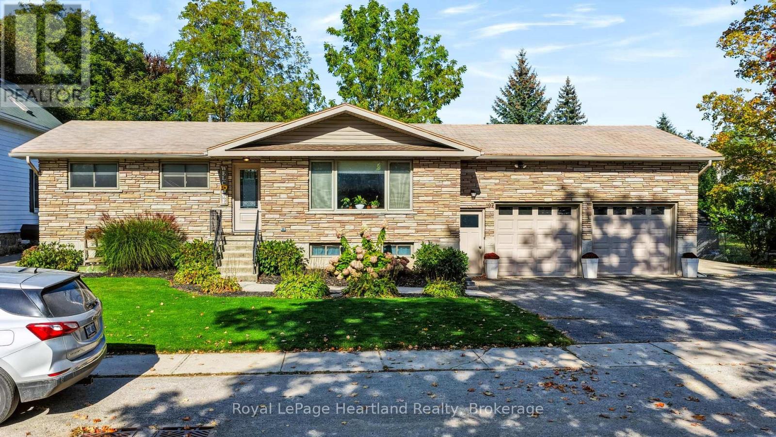 107 Mary Street, Central Huron, Ontario  N0M 1L0 - Photo 2 - X13877598