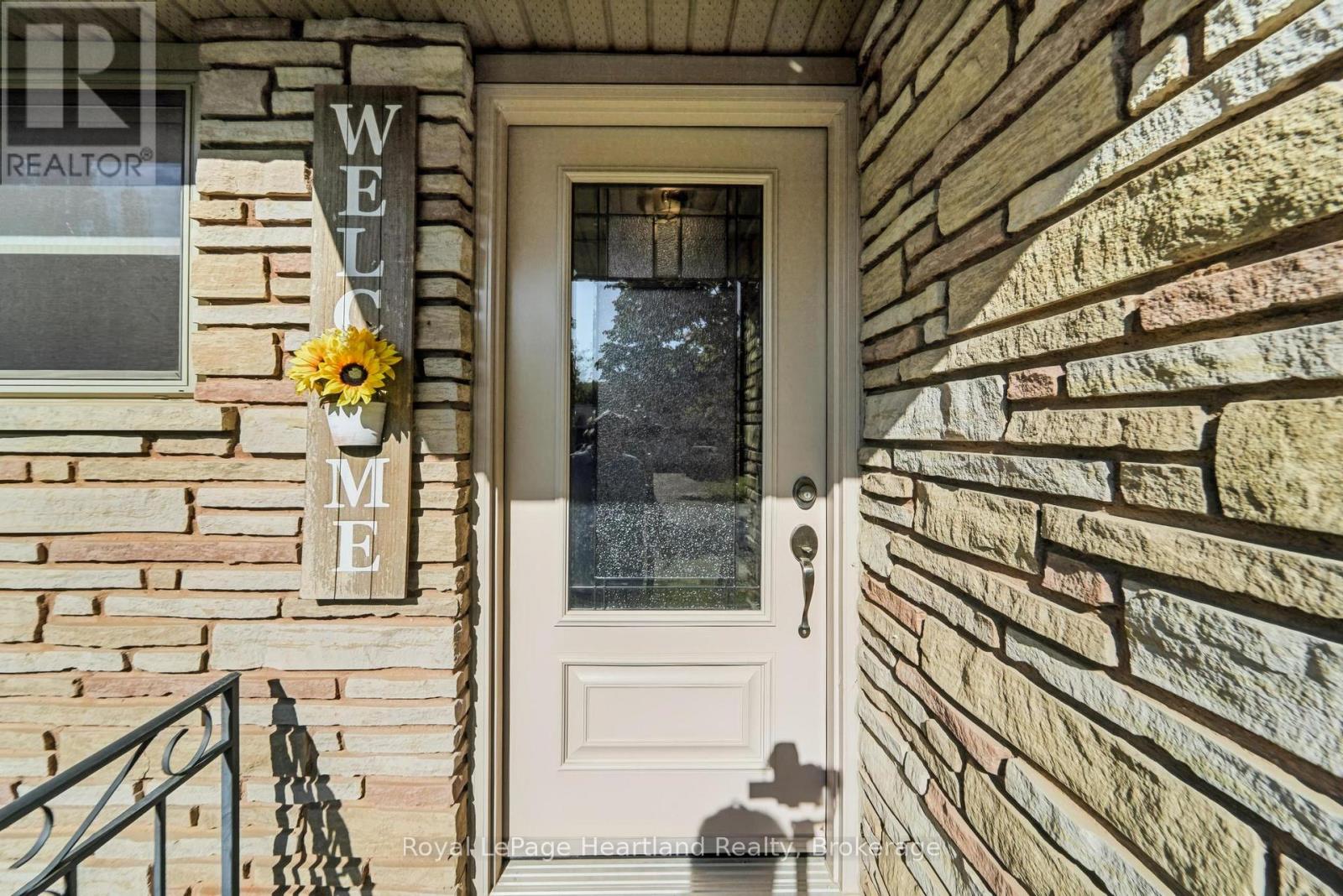 107 Mary Street, Central Huron, Ontario  N0M 1L0 - Photo 3 - X13877598