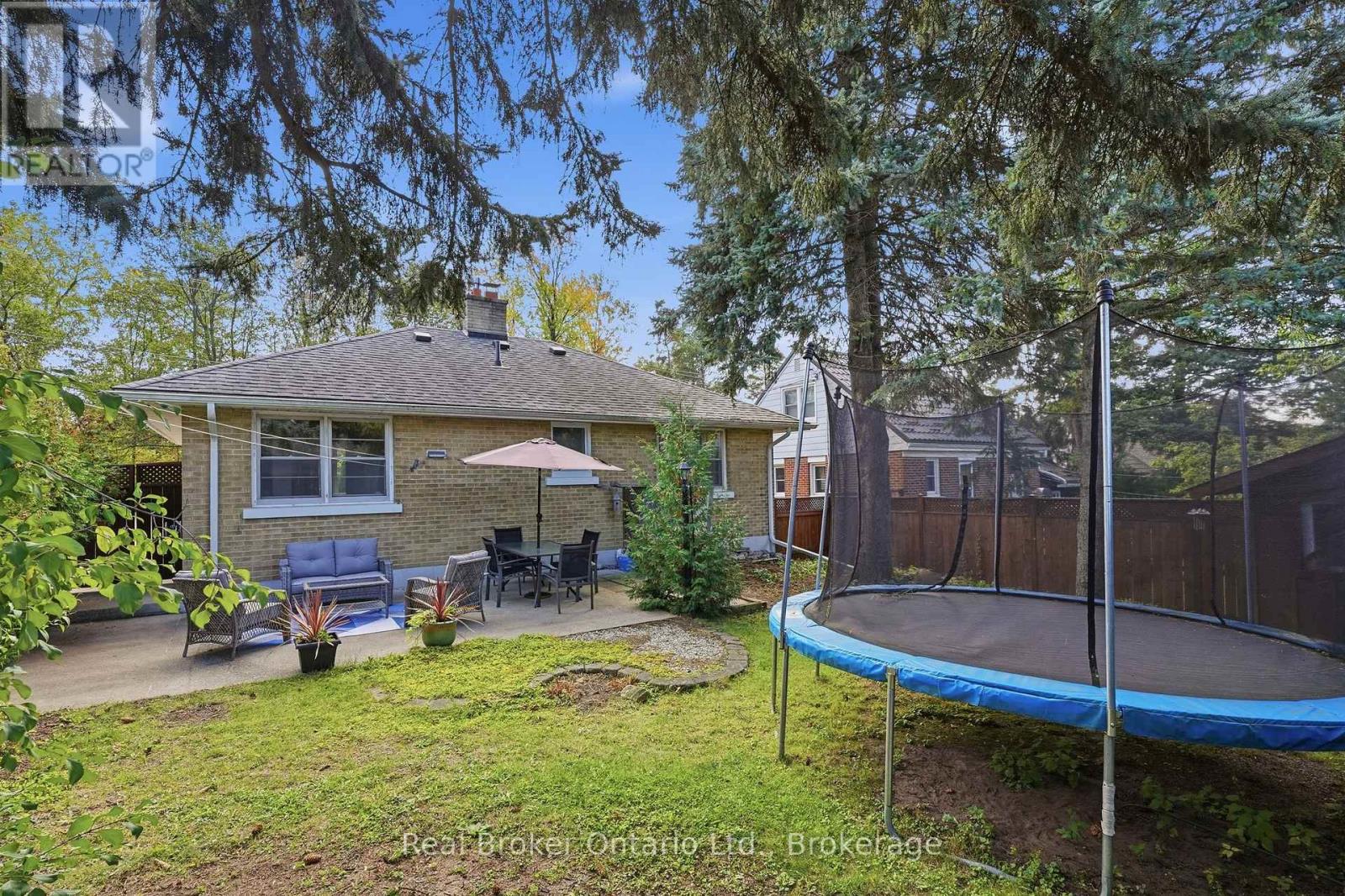 68 Emma Street, Guelph, Ontario N1E 1T7 - Photo 38 - X13877624